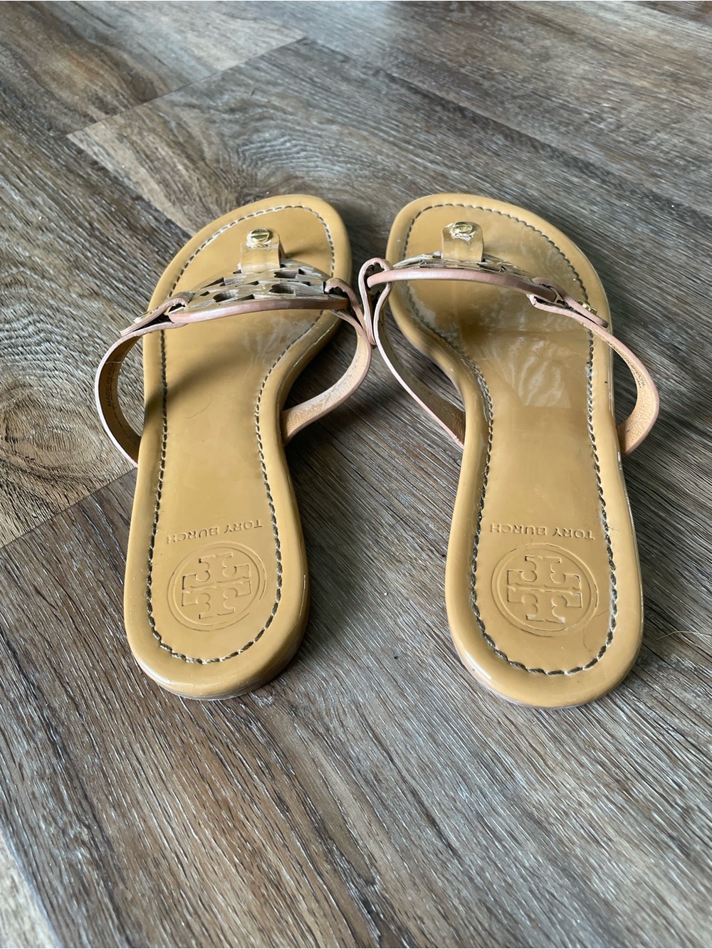 Tory Burch - Miller Sandals in Patent Tan - Size 8 - Picture 4 of 6